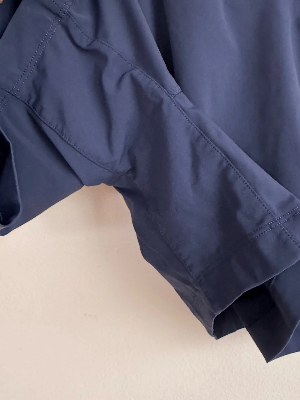 Men’s Fabletics Navy Blue Lined Running / Active Short with Pockets XS